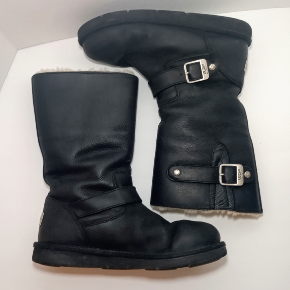 UGG Shoes - UGG SUTTER BOOTS